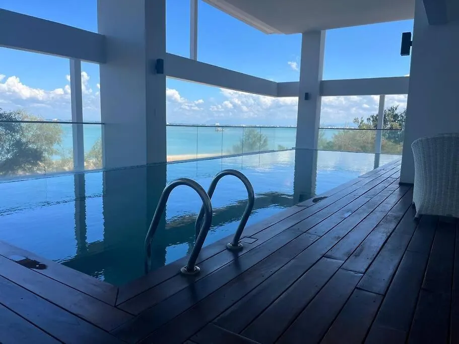 Sunrise@Gurney Spacious 2Br Duplex George Town Apartment
