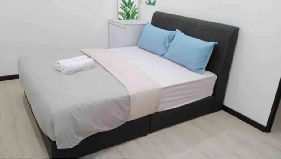 Sunrise@Gurney Spacious 2Br Duplex George Town 0*,