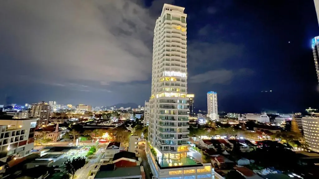 Apartment Sunrise@Gurney Spacious 2Br Duplex George Town