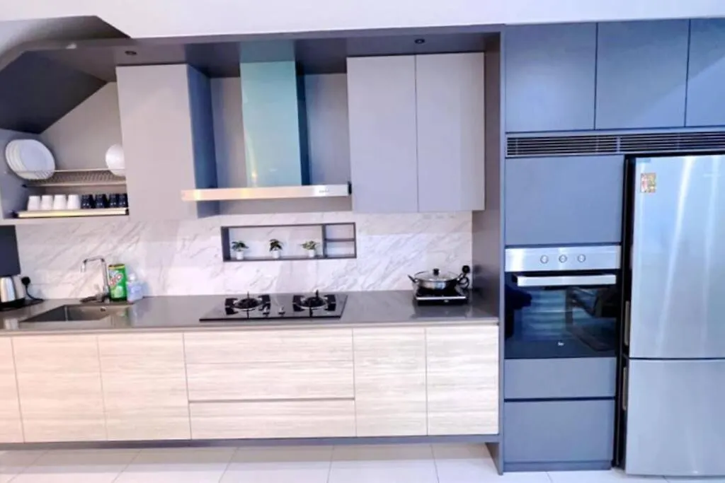 Sunrise@Gurney Spacious 2Br Duplex 乔治敦 公寓